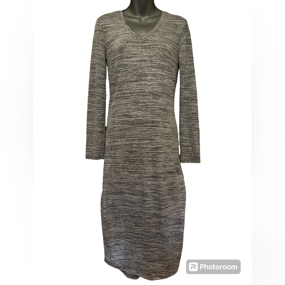 Philosophy Dresses V-Neck Knit Midi Grey Dress SZ S Curved Hem